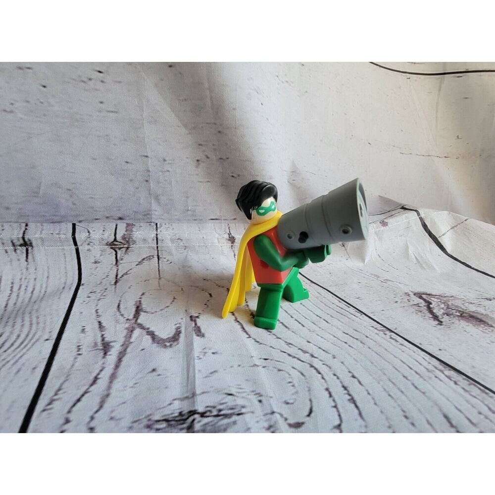 LEGO BATMAN The Video Game ROBIN No WEAPON MCDONALDS HAPPY MEAL TOY 2008